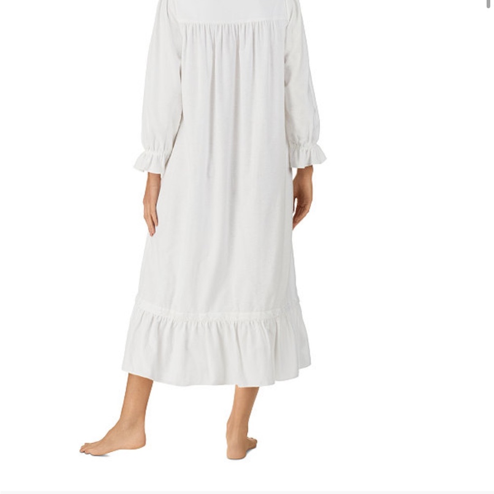 White Nightgown NWT - Picture 2 of 5